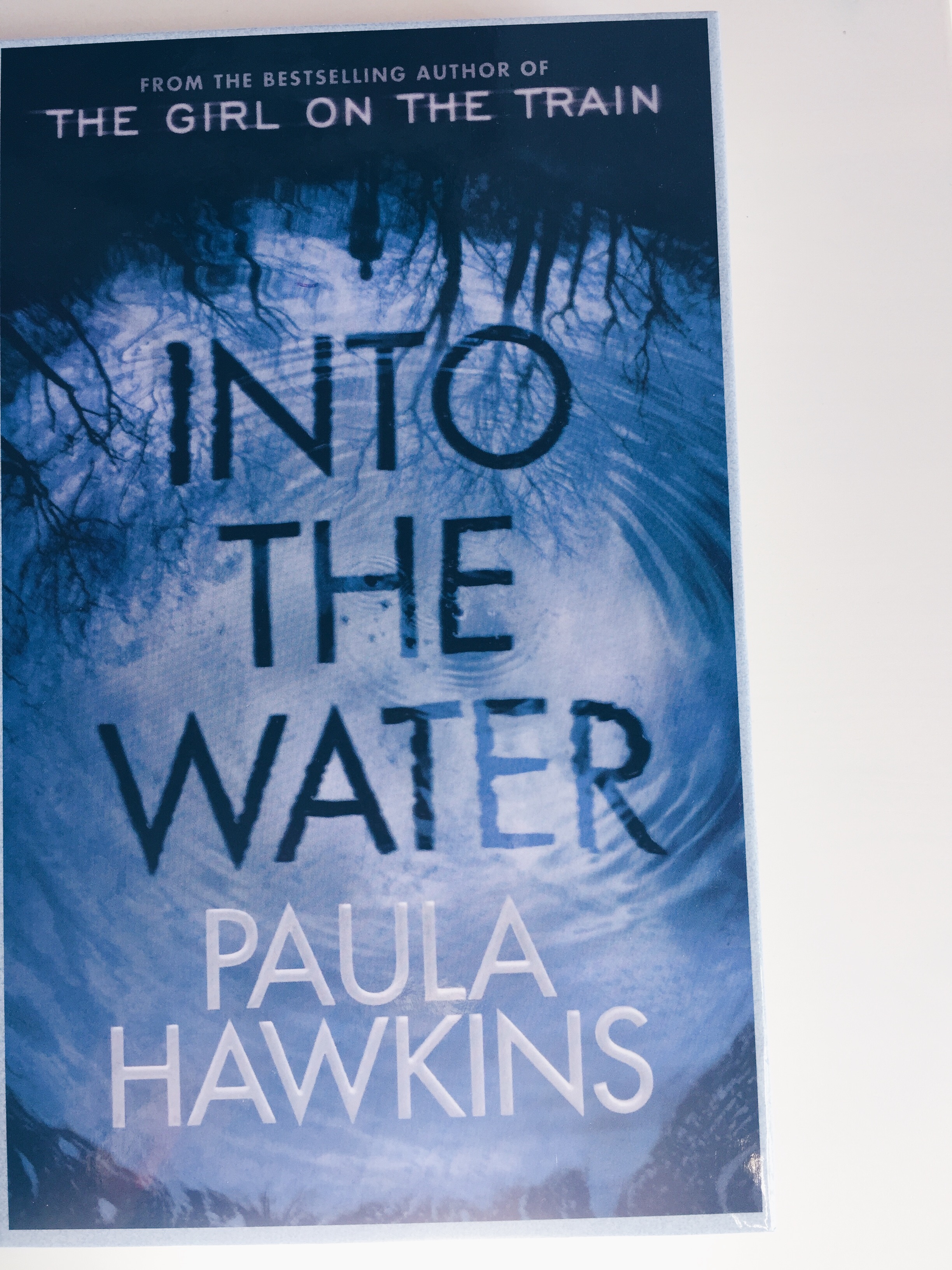 Into The Water – Paula Hawkins