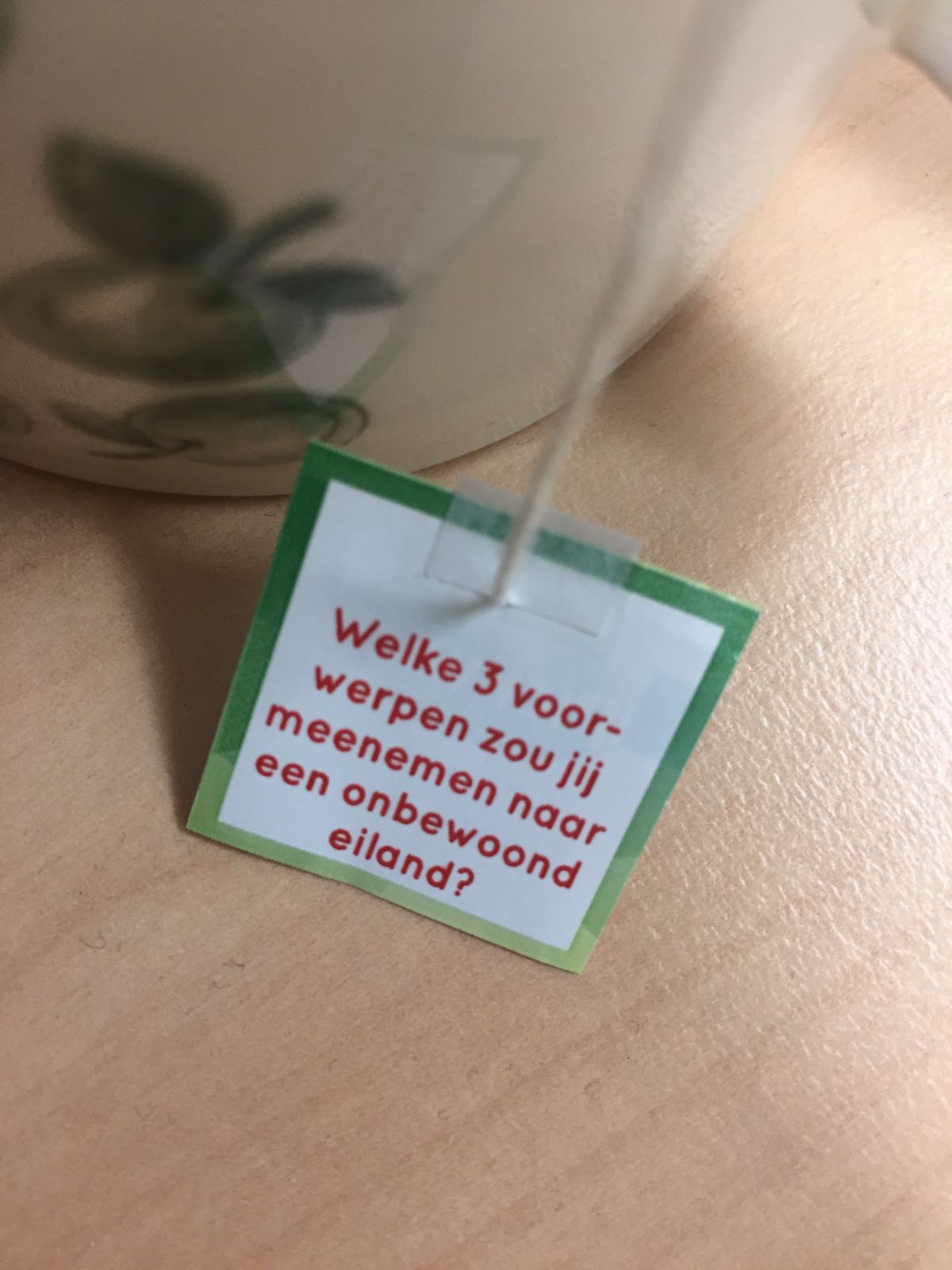 Tea time #7: onbewoond eiland