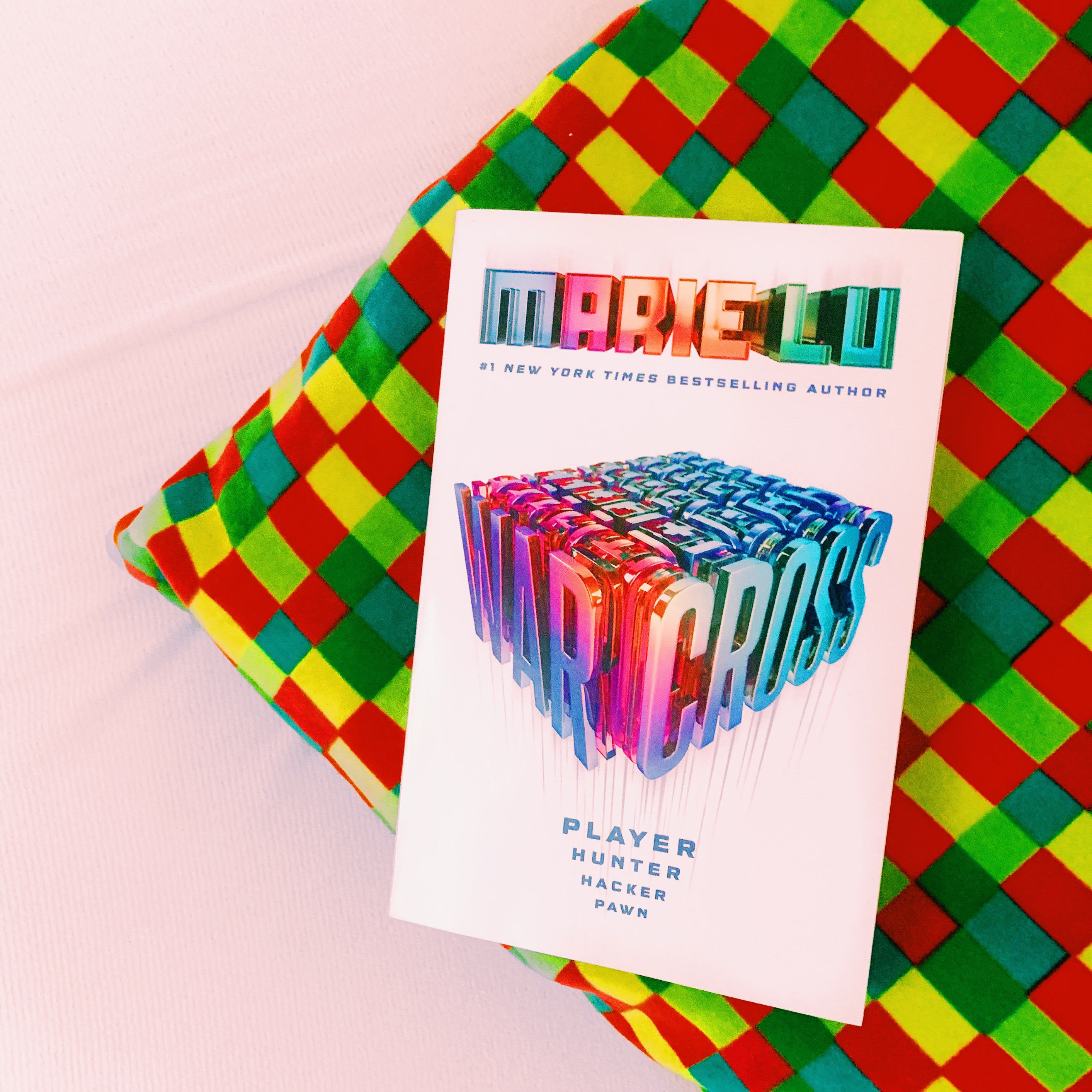 Review: Warcross #1 – Marie Lu